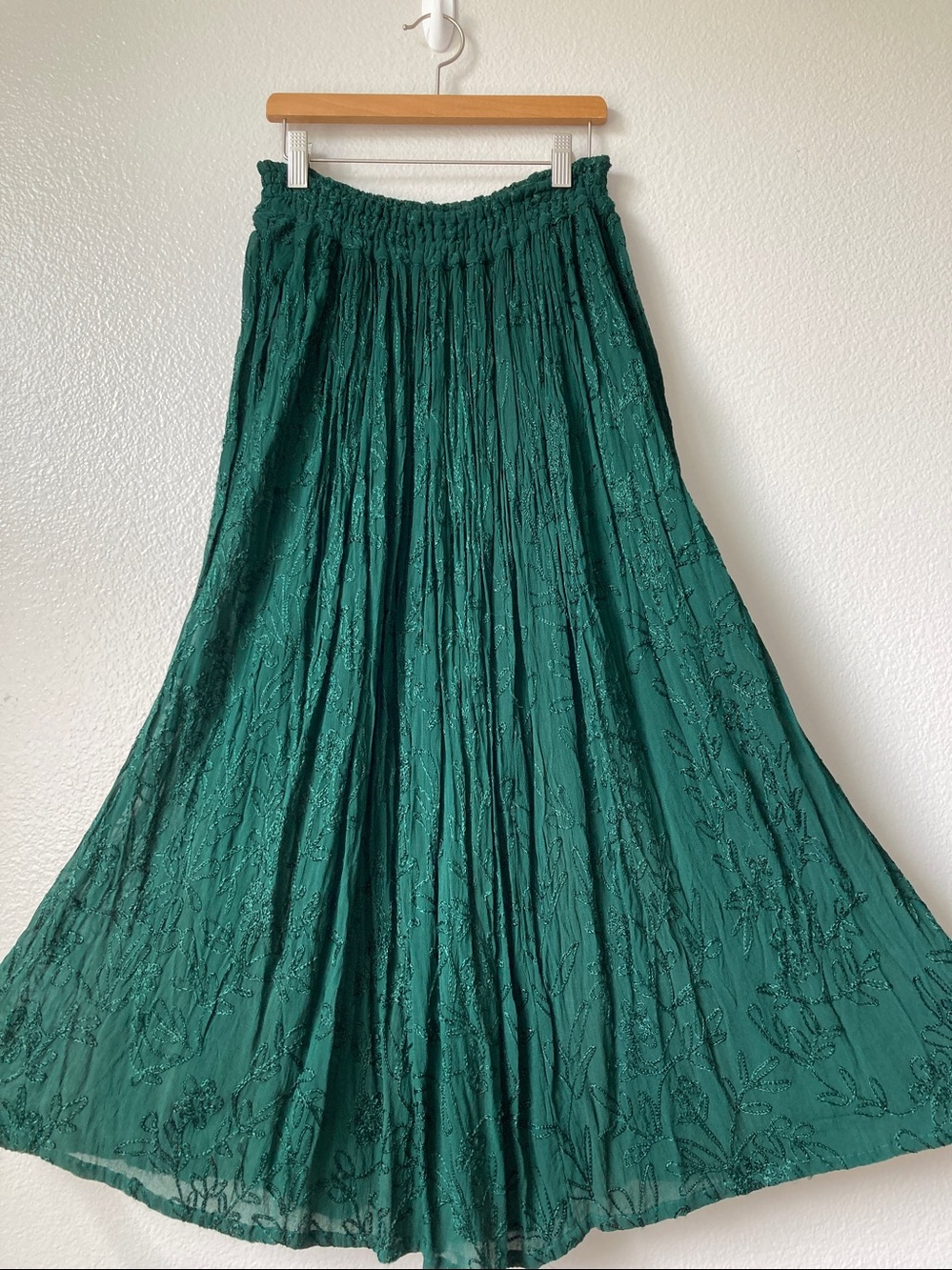 Emerald Green Midi Skirt with Elastic Waist